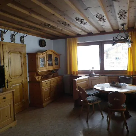 Weiss * ザンクト・マルティン・アム・テンネンゲビルゲ